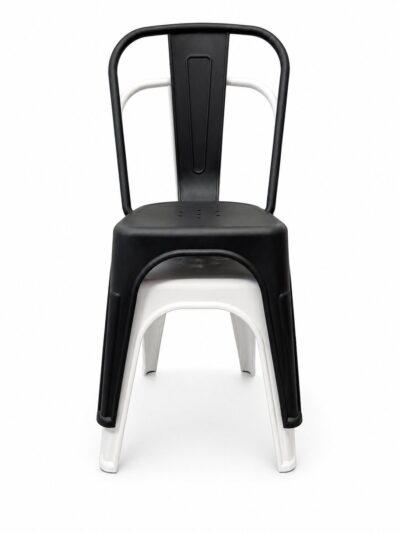 Front view of two stackable chairs, black on top of a white chair.|  Krzesło kawiarniane industrialne Metro PP – białe | krzeslaonline.pl